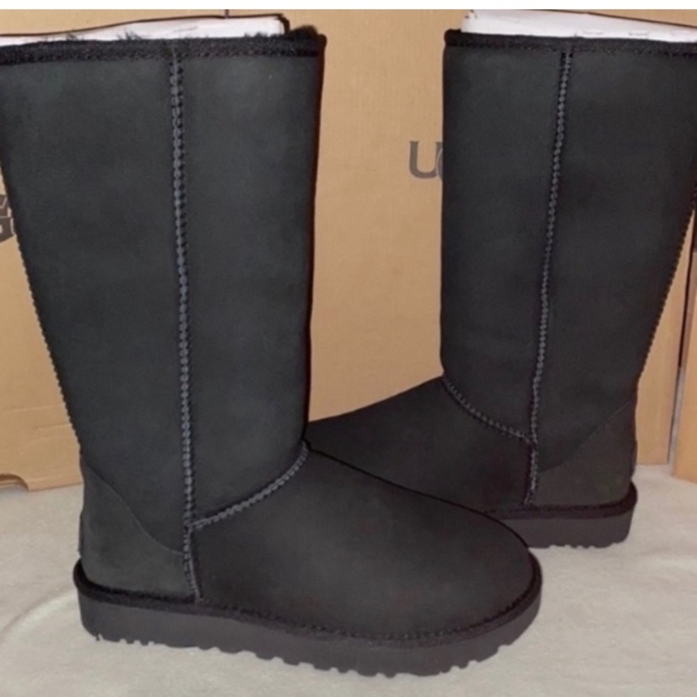 UGG CLASSIC TALL